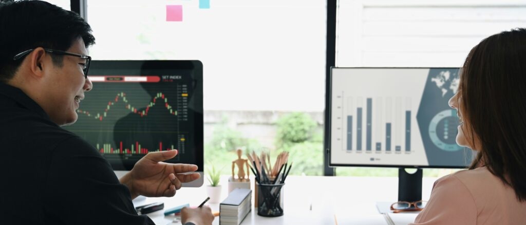 STAYING AHEAD OF THE CURVE: INNOVATIVE BUSINESS SOLUTIONS FOR INDUSTRY PIONEERS